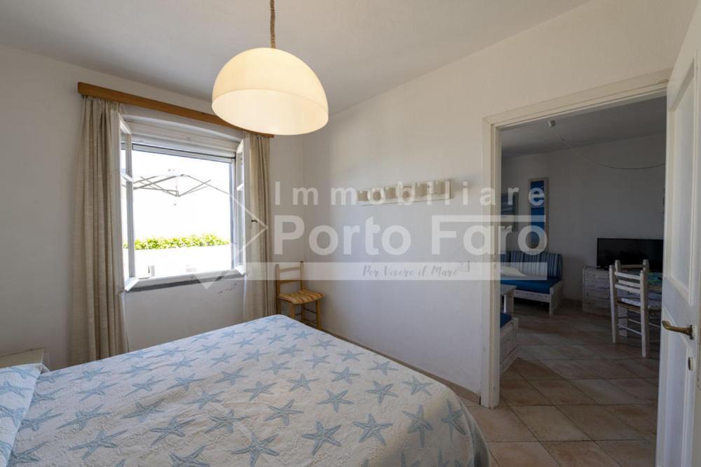 2 Pineta - Ampio Quadrilocale Sulla Spiaggia Di Porto Faro 帕劳 外观 照片