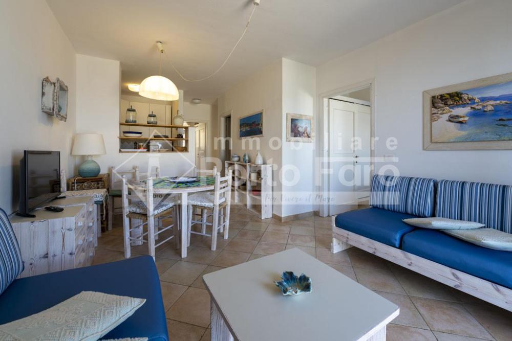 2 Pineta - Ampio Quadrilocale Sulla Spiaggia Di Porto Faro 帕劳 外观 照片